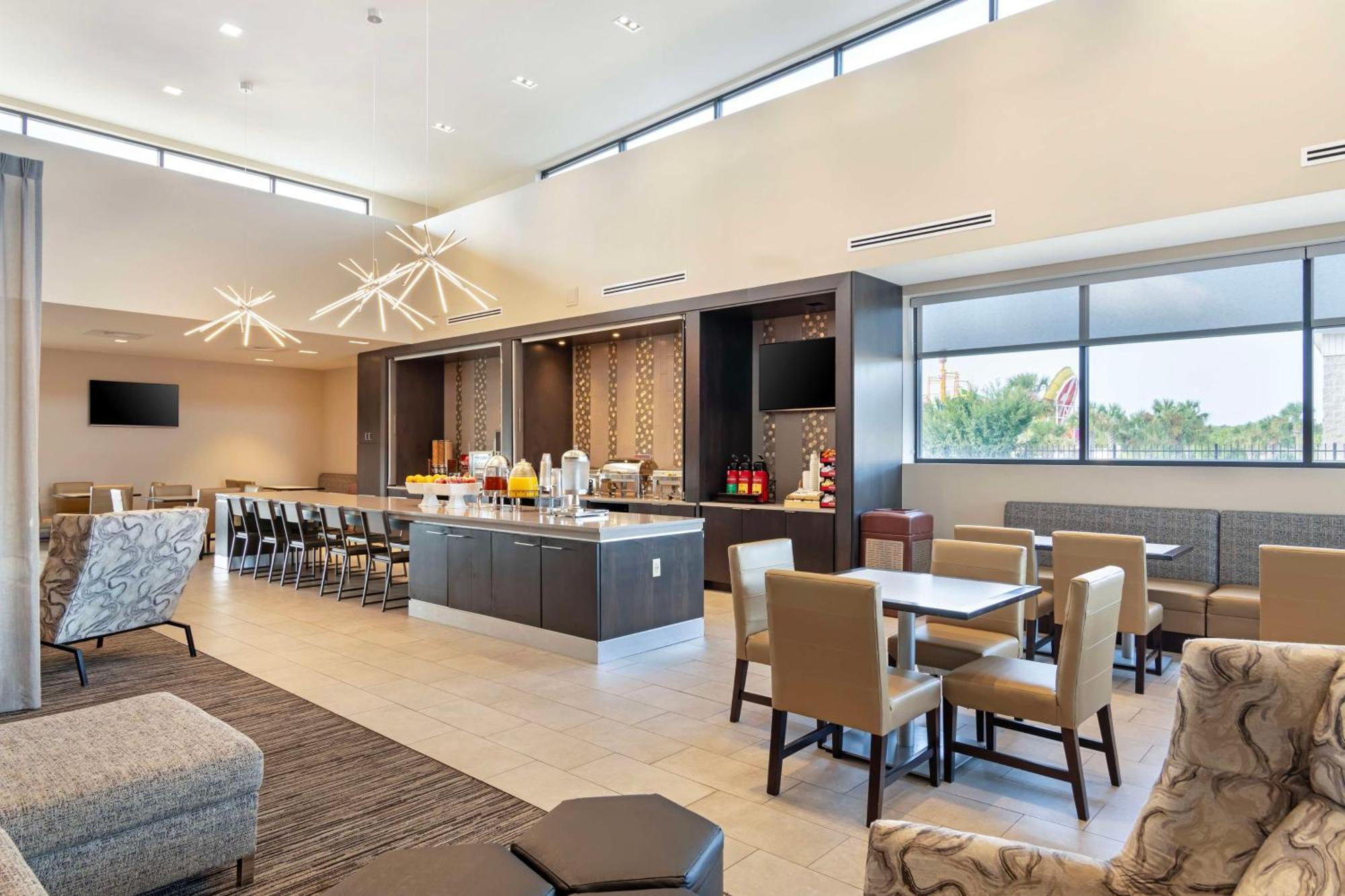 Best Western Plus Executive Residency Rigby'S Water World Hotel Warner Robins Esterno foto